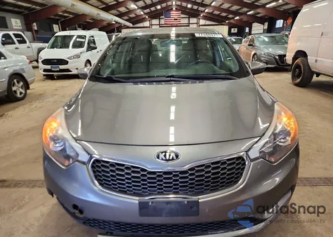 2016 Kia Forte Lx z USA, uszkodzony, nr VIN KNAFX4A63G5584453